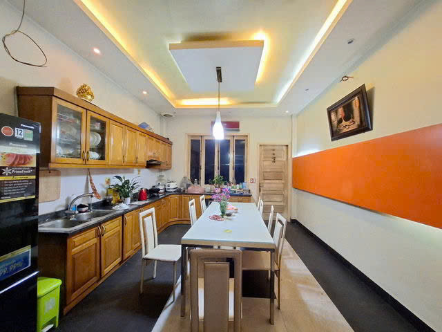 MẶT PHỐ - Ô TÔ VÀO NHÀ - KINH DOANH Nguyễn Đức Thuận 65/87m2, 4 tầng, mặt tiền 4m, 9.8 tỷ.