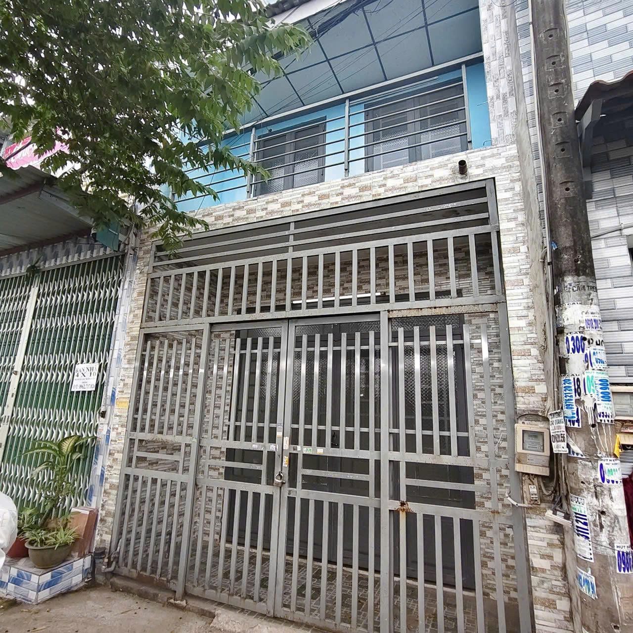 Nhà Quận 8 Cần Bán gấp về quê