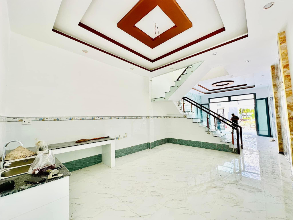 Bán nhà đẹp Nguyễn Duy Trinh,Quận 9, 4.5mx20m giá 3tỷ590 còn thương lượng,4PN+2WC+1trệt1lầu