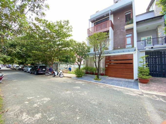 Đất vị trí đẹp tại Nguyễn Duy Trinh, Phú Hữu, Q9 giá 4.15Tỷ, đất vuông vức