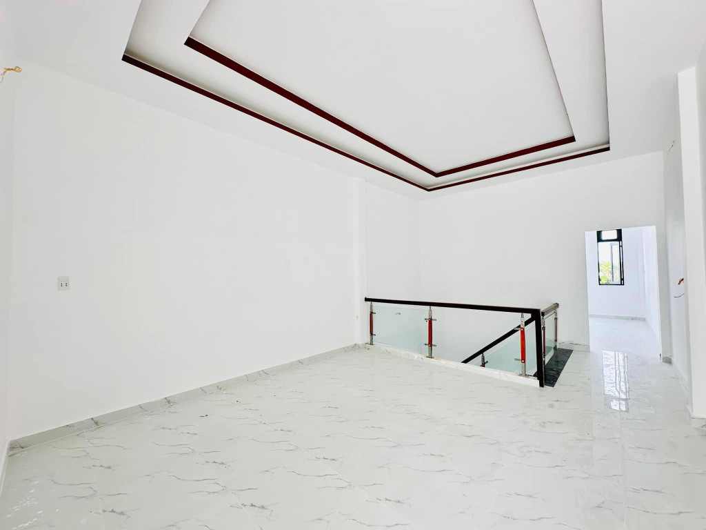Bán Nhà Nguyễn Duy Trinh,Quận 9, 4.5x20m2, Giá 3tỷ590, 4PN,2WC,sổ hồng riêng,giấy phép xây dựng đầy đủ, đường oto thoải mái