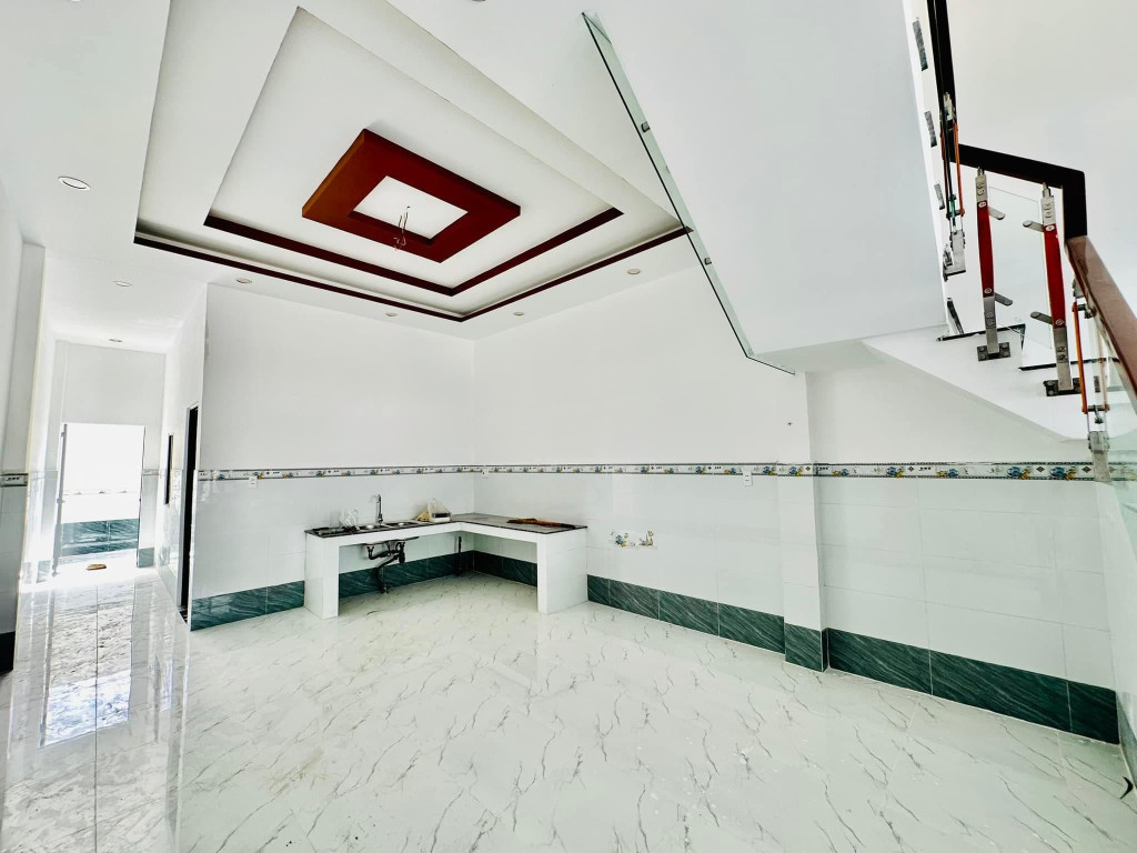 Bán nhà Nguyễn Duy Trinh,Quận 9, 4.5mx20m, Giá 3tỷ590 còn thương lượng,4PN,2WC,đường oto xe tải ra vào thoải mái