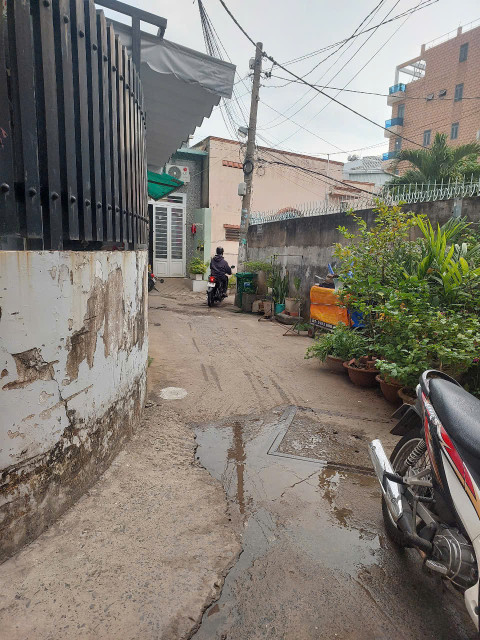 Chủ gửi bán nhanh Nguyễn Duy Trinh, Bình Trưng Tây,Thủ Đức. Giá chỉ 5ty.cách Nguyễn Duy Trinh vài chục mét. LH 0906227839 Mrs Vân