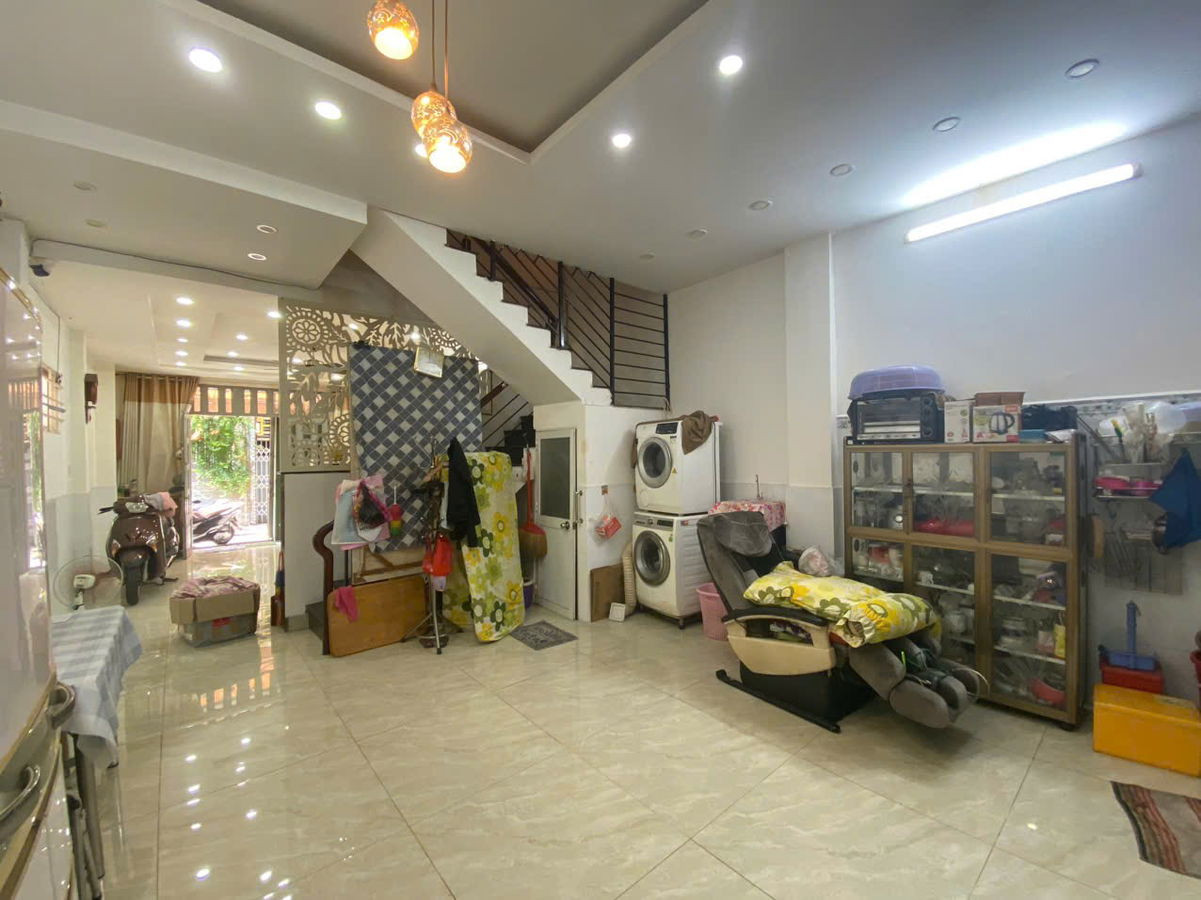 010TP – Bán nhà đường Nguyễn Háo Vĩnh T.Phú, HXH, 3 tầng 3PN, 62m2 ngang 5m, chỉ 5.6 tỷ TL