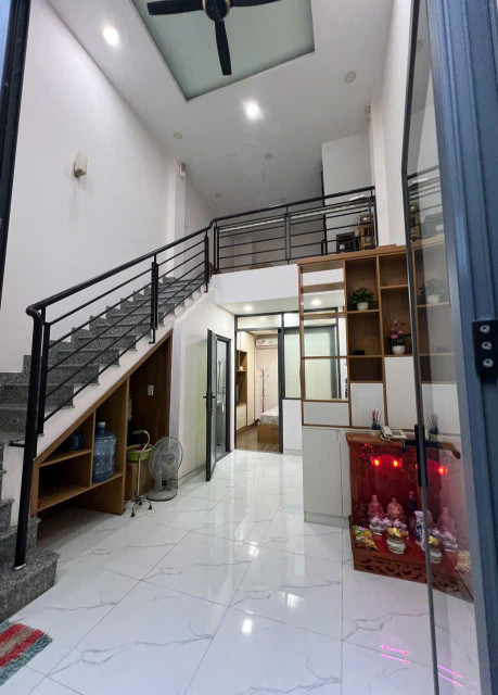 Cần bán gấp nhà mới xây tại Cư xá Đô Thành, DT 30 m2, giá bán 6 tỷ