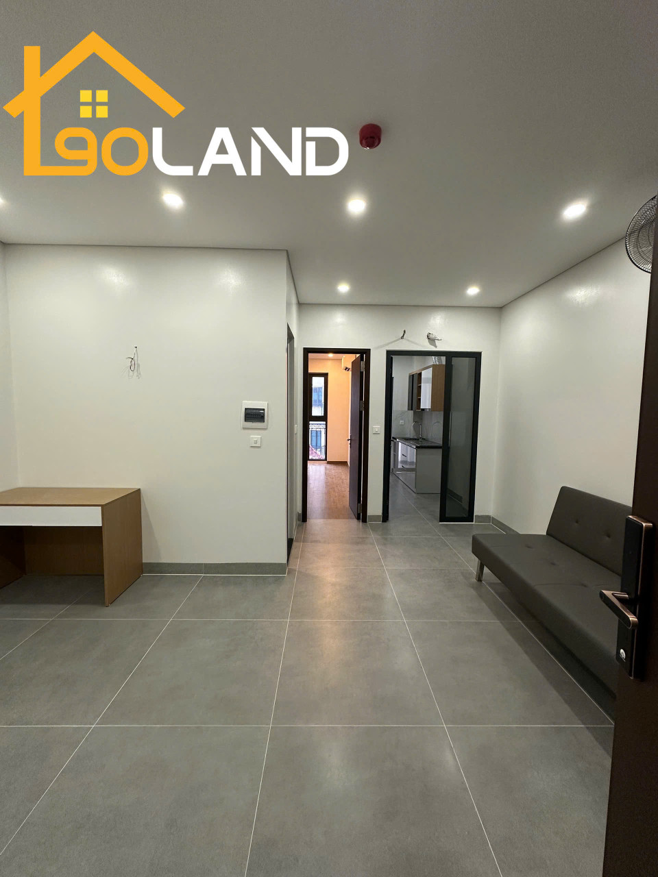 (Cực hiếm) Căn hộ cao cấp 2PN + 2WC 40m2 mới khai trương tại phố Nguyễn Hoàng - Gần bến xe Mỹ Đình