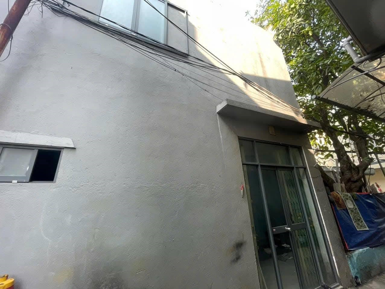# Nhà Kiệt Nguyễn Hoàng, 40m2, 2 mê đúc, 2.1 tỷ