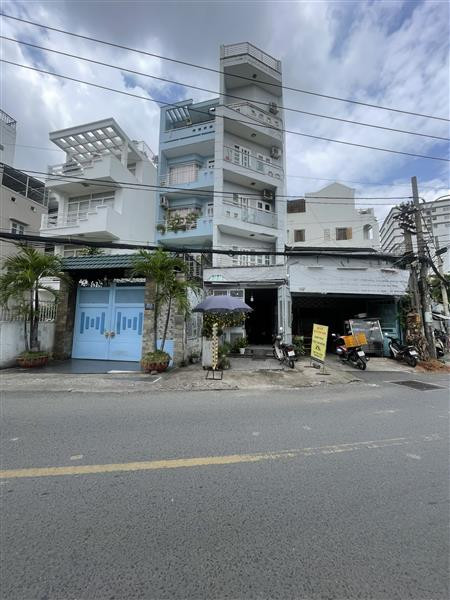 63 Nguyên Hồng 52/68 5 3.5 18 11.65 tỷ Phường 1 Gò Vấp 10-15 tỷ HĐ - Kim - khối tín phát - SĐT 0963548803 - Hoa hồng 3% giá bán