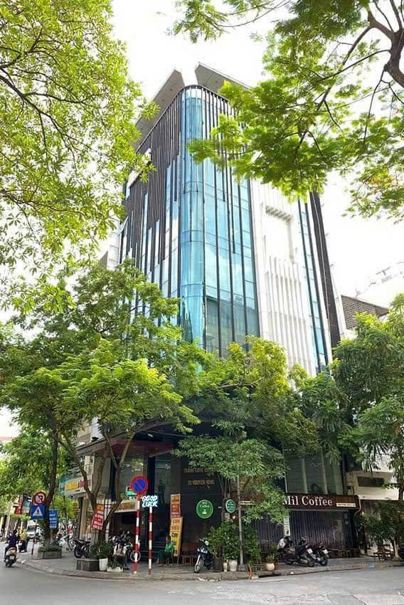 BÁN TÒA BUILIDING- LÔ GÓC, Mặt Phố Nguyên Hồng 105m/9Tầng/MT 17m 103 Tỷ