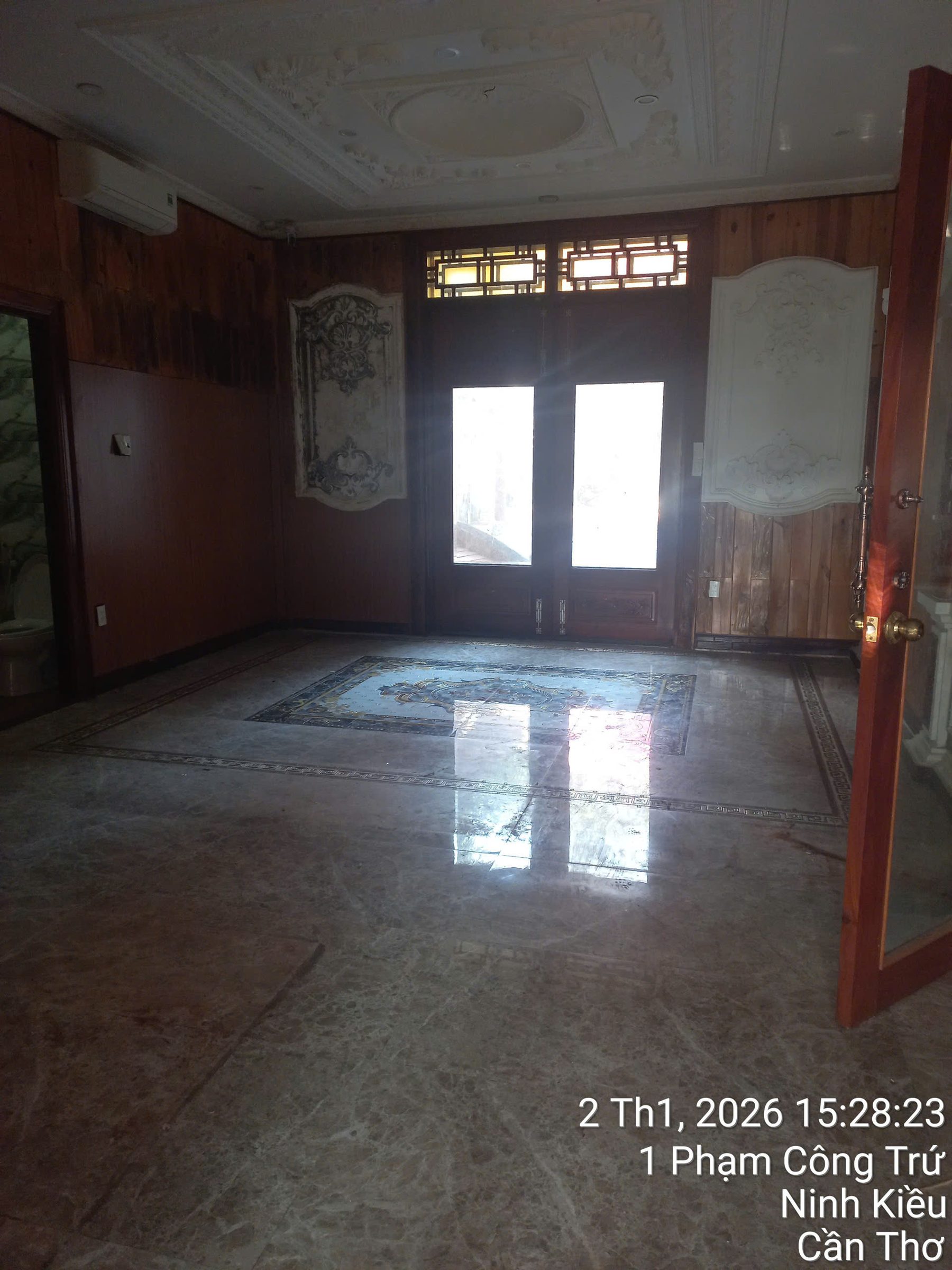 Bán nhà 990m² full thổ cư ngang 20m giá 39 tỷ tại Đường Nguyễn Hữu Cầu Phường Cái Khế