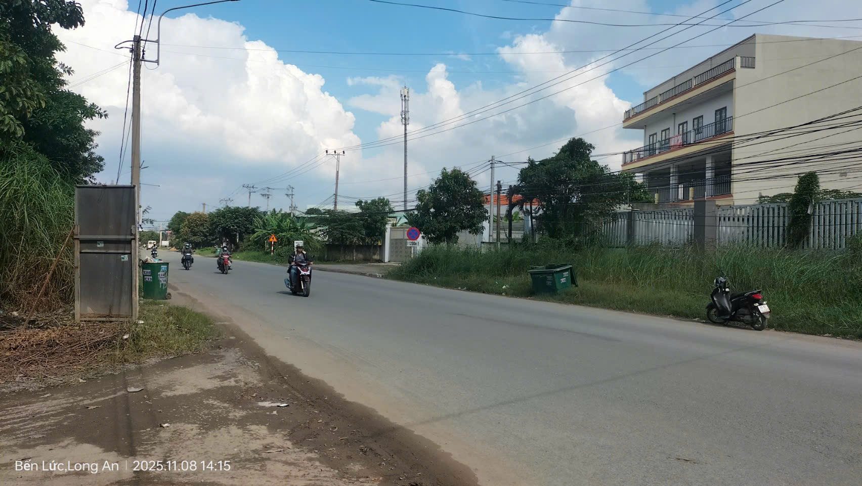 Đất 1650m2 (31x54) có 380m2 thổ cư, MT Nguyễn Hữu Trí, Tân Bửu, Bến Lức, Long An