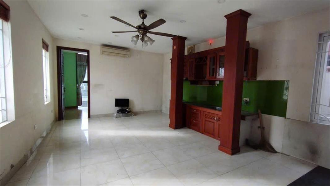 NHÀ ĐẸP - GIÁ TỐT - Vị Trí Đắc Địa Tại Đường Nguyễn Khang, Quận Cầu Giấy, Thành phố Hà Nội