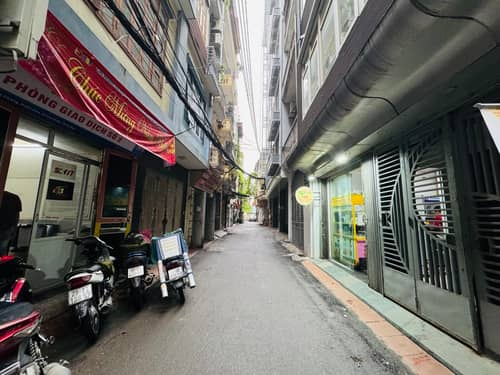 Bán nhà phân lô Nguyễn Khang, 5 tầng, ngõ thông gần ô tô, 52m², giá 14.5 tỷ