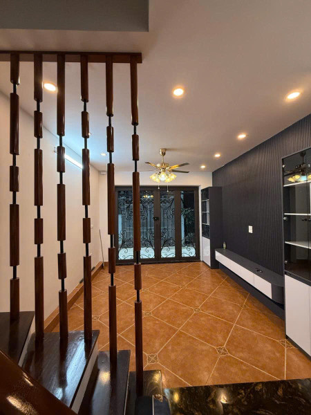 NGUYỄN KHANG - DÂN XÂY -  NGÕ 3M - 50M RA PHỐ 32m2 5 tầng mặt tiền 4m Giá 10.8 tỷ