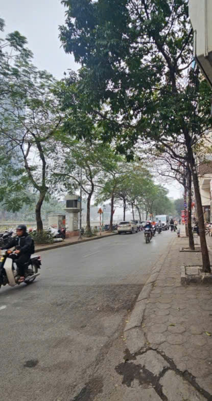 NHÀ ĐẸP PHỐ NGUYỄN KHANG, NGÕ NÔNG, GẦN PHỐ - 46M2, 9,799 TỶ