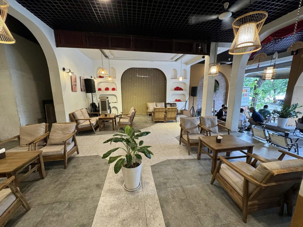 HIẾM CÓ! BÁN NHÀ PHỐ NGUYỄN KHÁNH TOÀN - 131M² x 8T THANG MÁY - LÔ GÓC - KINH DOANH - GIÁ 69 TỶ
