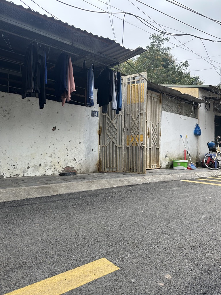 Bán đất nguyễn khoái 48M phân lô ô tô tránh vào nhà hoàng mai