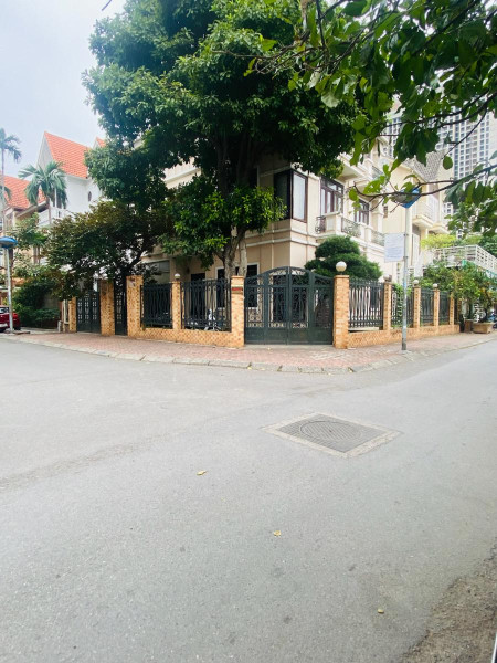 BÁN BIỆT THỰ VIEW HỒ TRIỆU ĐÔ – LÔ GÓC DUY NHẤT KĐT VĂN QUÁN – HÀ ĐÔNG – 225M² – GIÁ 84.5 TỶ