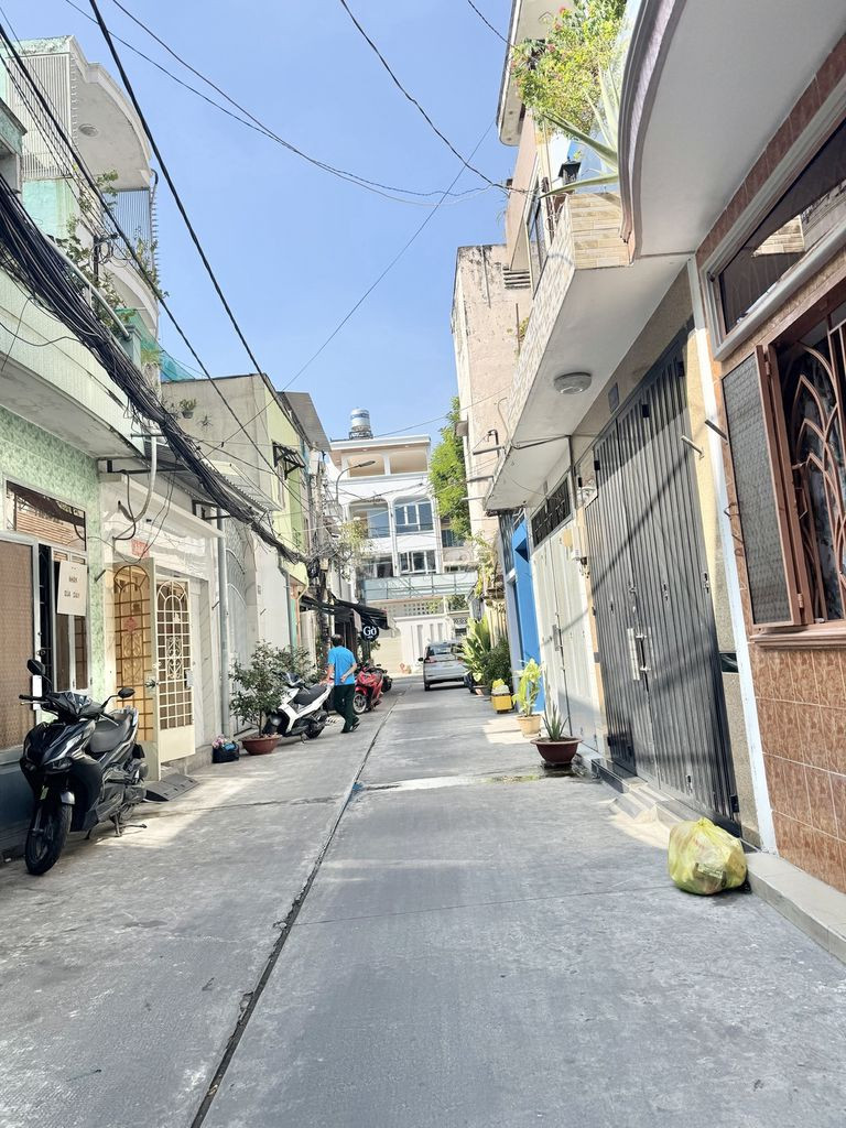 NGUYỄN KIM · QUẬN 10 · HẺM XE HƠI 1 TRỤC · SÁT MẶT TIỀN · 35M² · 2 TẦNG · GIÁ 6.3 TỶ