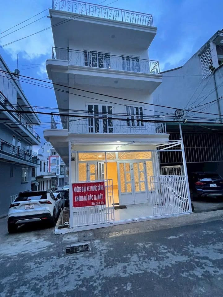Nhà phố hai Mặt tiền KQH đường Nguyễn Lương Bằng, Phường 2, Đà Lạt