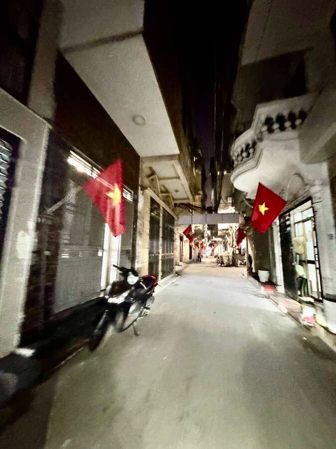Bán toà CCMN 40M2, 6T, 10 phòng khép kín phố Nguyễn Lương Bằng, Đống Đa