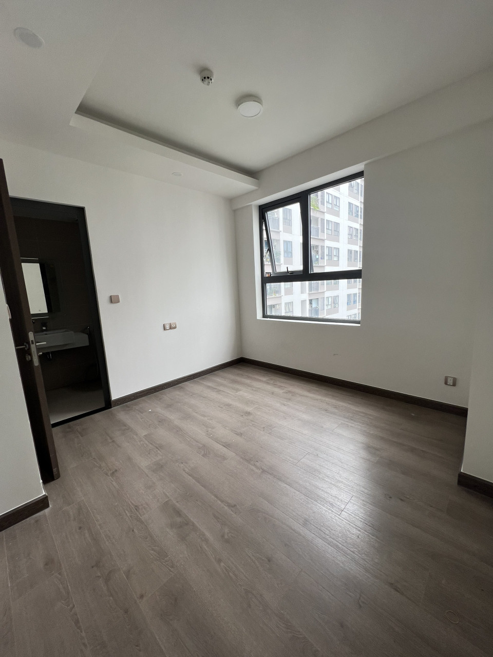 Căn góc view nội khu chung cư Boulevard Q7 - 70m2 - 2PN - Giá chỉ 2.65 tỷ.