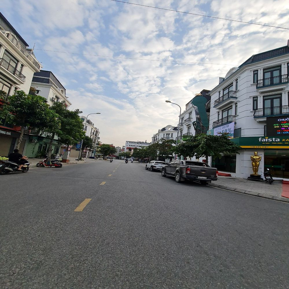 Bán gấp lô đất 61m2 ngay cạnh trục chính tđc Trâu Quỳ, Gia Lâm, Hà Nội. Lh 0989894845