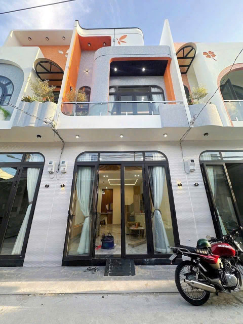 BÁN NHÀ MỚI ĐẸP TRUNG TÂM TP. TÂN AN LONG AN – 70M² – GIÁ 2 TỶ 150