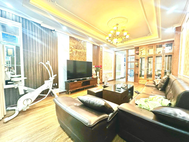 Bán nhà Nguyễn Ngọc Nại (Thanh Xuân) 40/42m, 7 tầng, mt 3.7m, giá 16.5 tỷ