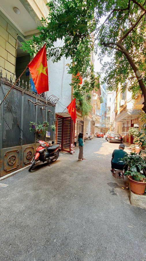Mót bán hạ chào nhà phân lô Nguyễn Ngọc Nại ô tô đỗ cửa DT: 70m2 x 5 tầng, MT: 5,5m, chào giá: 18,5 tỷ