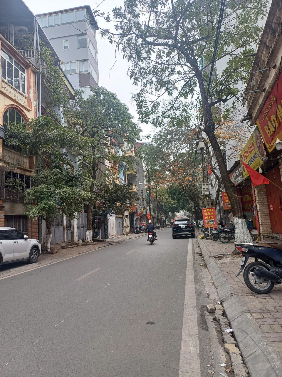 🏠 SIÊU PHẨM MẶT PHỐ NGUYỄN NGỌC NẠI – VỈA HÈ KINH DOANH – 88M2 – GIÁ CHỈ 28 TỶ!