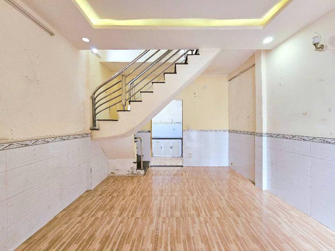 ⭐️ Nhà Vuông 2 tầng 28m2 – Nguyễn Văn Công QV