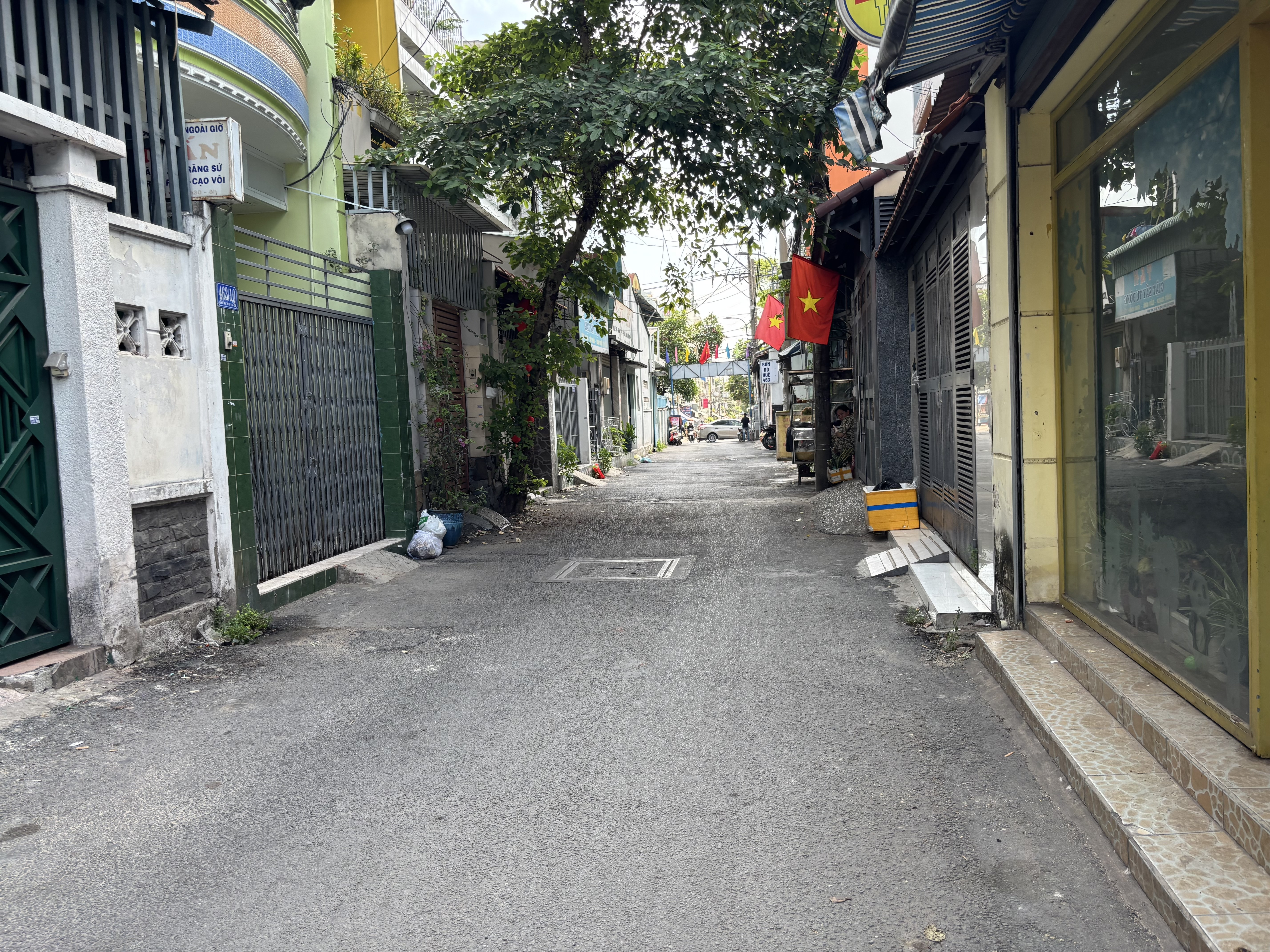 Nhà vuông A4, đường Dương Quảng Hàm