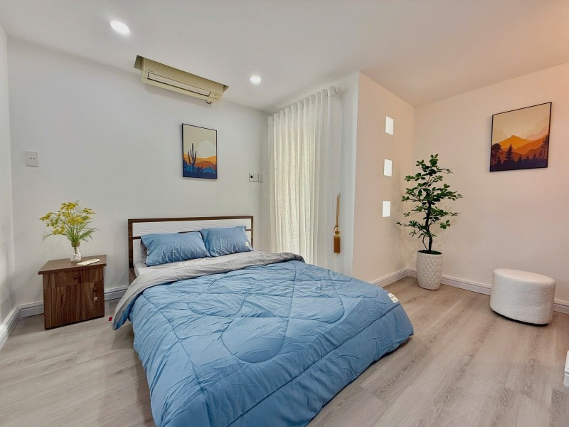 # Nhà cạnh MT Nguyễn Phong Sắc gần Nguyễn Hữu Thọ, 104m2, 3 tầng, 12 phòng trọ, 5.x tỷ