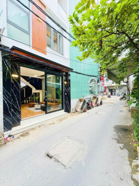 Nhà 3.3 tỷ 60m2 .Nằm trên đường Nguyễn Phúc Nguyên, Phường 9, Quận 3. Gần cao đẳng Giao Thông Vận Tải, chợ Nguyễn Thông, vòng xoay dân chủ.