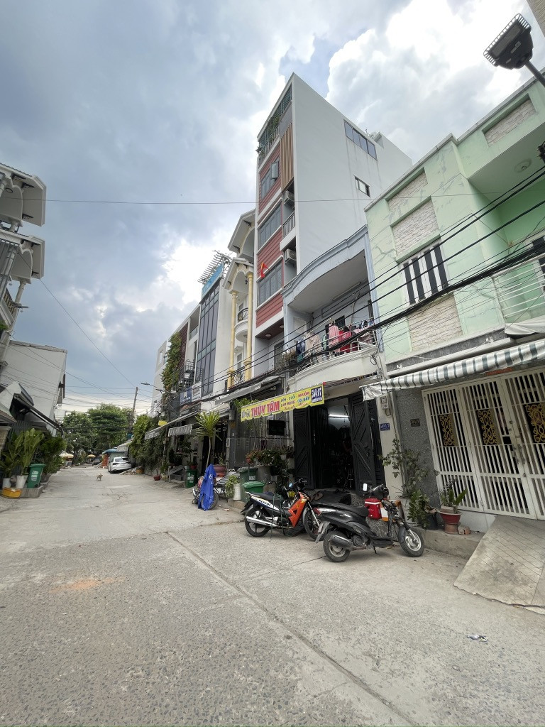 Ngang 7 tỷ - Bán nhà 3 tầng - 96m2 - 4x24 - Hẻm 12m - Ngay Quận 6, An Duoneg Vương