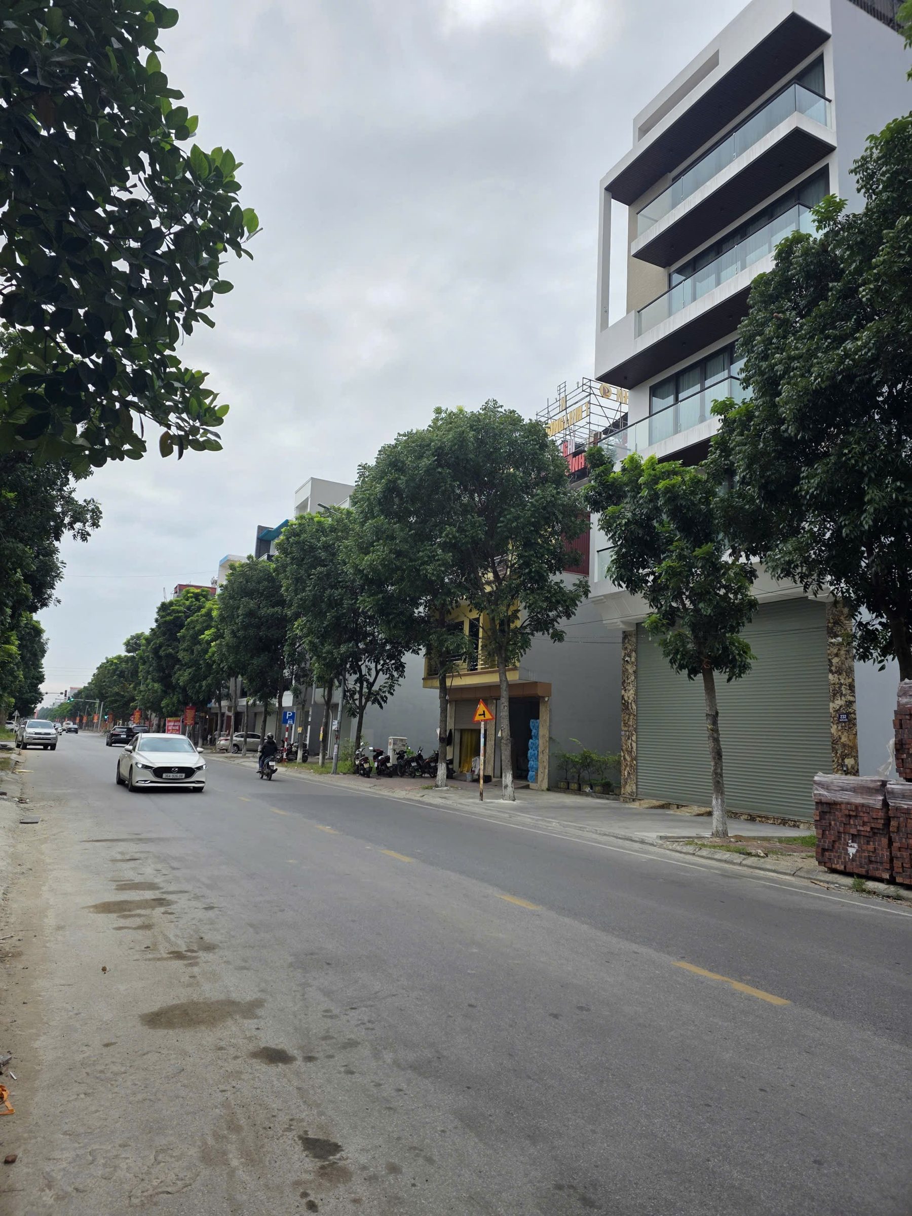 Bán đất mặt chính đường nguyễn quyền bồ sơn 72 m2 mặt 4m đông nam giá 10,9