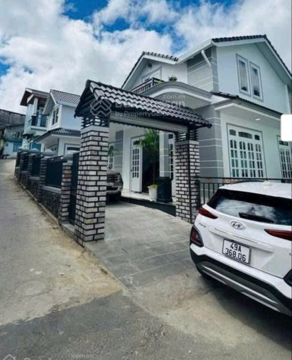 Căn villa góc 2 mặt tiền đường Nguyễn Siêu mới xây đẹp miên man