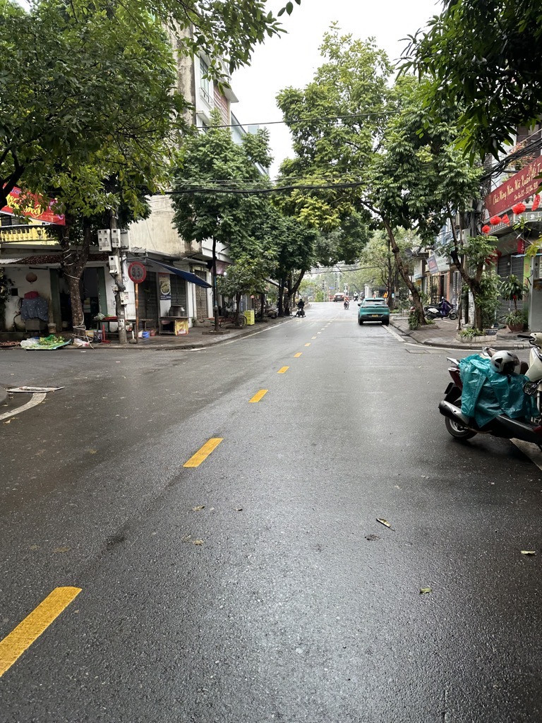 NHÀ PHÂN LÔ QUÂN ĐỘI 918-PHÚC ĐỒNG-LONG BIÊN. GIÁ TỐT –KINH DOANH