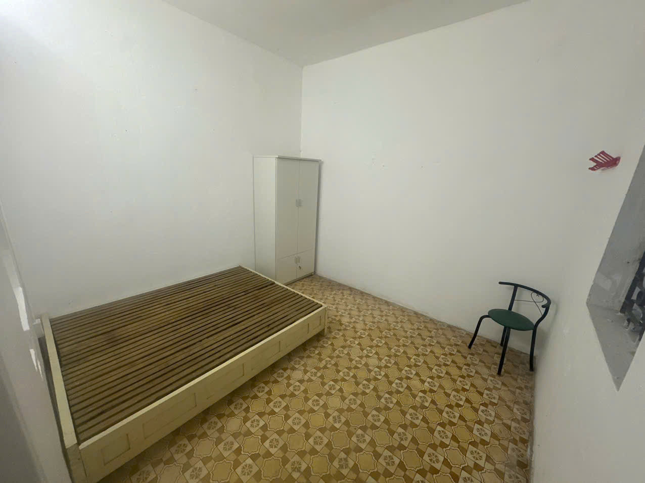 Cho thuê nhà ngõ Tam Trinh, 2 tầng x 60m2, 4 ngủ, 9 Triệu ở gđ, nhóm nhiều người