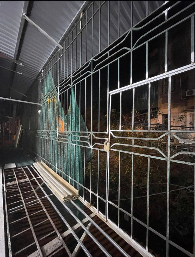 Cho thuê nhà Tập thể tầng 2 Tam Trinh, 7.5 triệu, 75m2, 2 ngủ, vào ngay