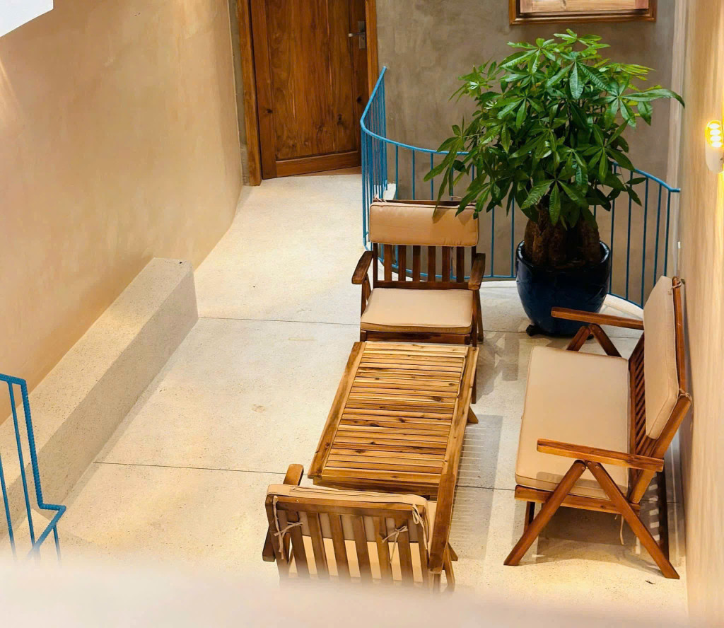 🏡 Bán homestay 3 tầng phường Thuỷ Dương - Thu nhập 20 triệu/ tháng