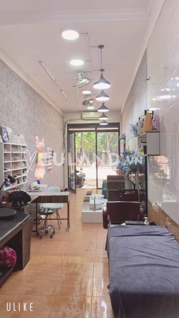 CẦN SANG NHƯỢNG TIỆM NAIL-MI- PHUN XĂM 43 Nguyễn Thái Học, Phường Lê Lợi, Thành Phố Vinh