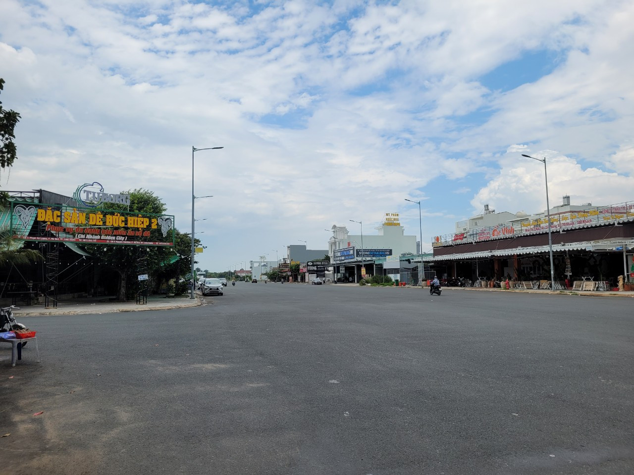 Cho thuê mặt bằng góc siêu đẹp đường Nguyễn Thái Học dự án Golden City An Giang