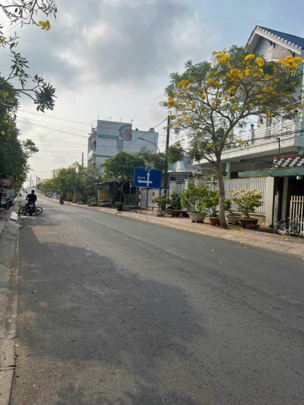 Đất mặt tiền nguyễn thái học