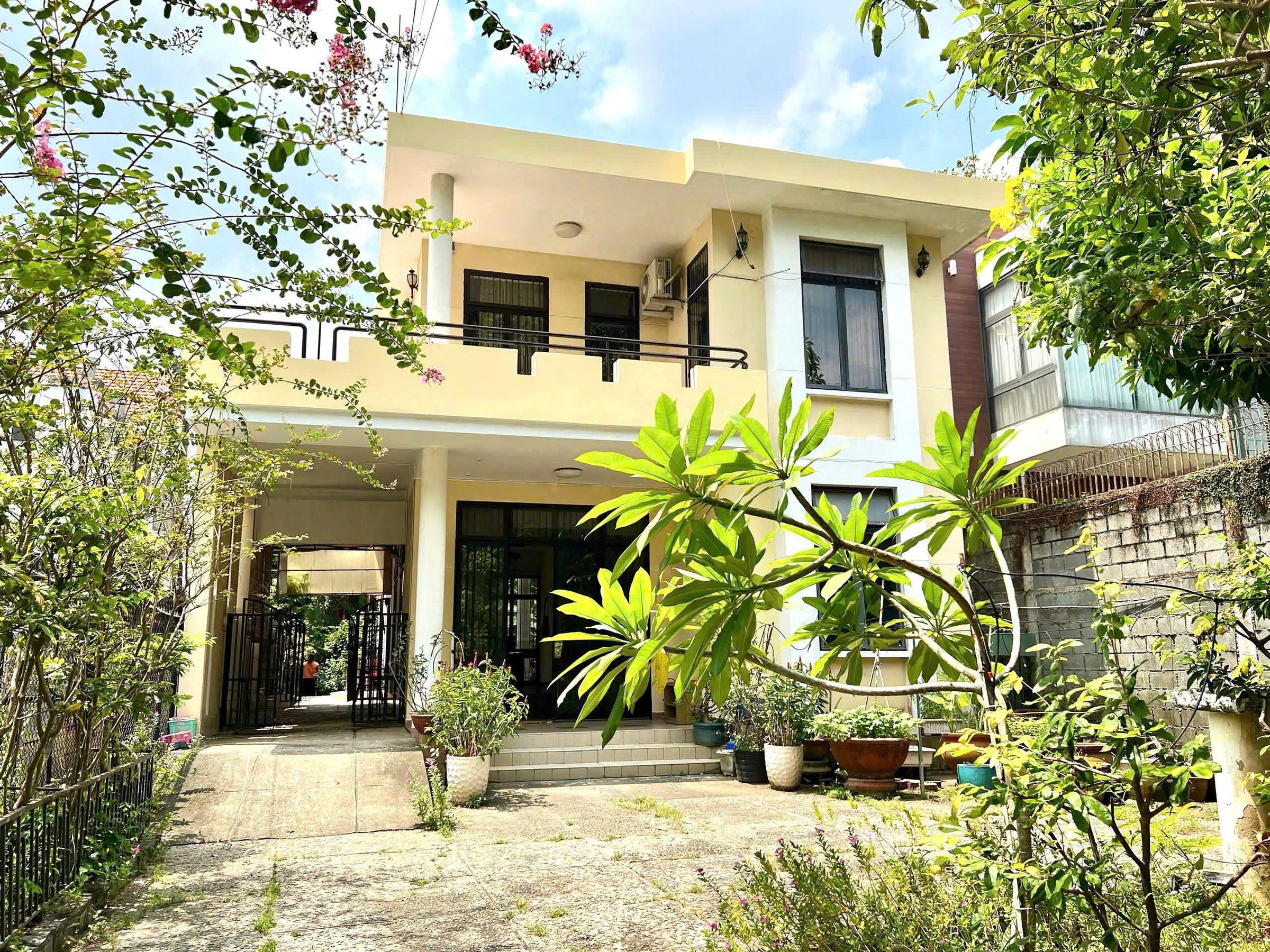 Bán biệt thự 2 mặt tiền view sông trung tâm Biên Hòa – Đồng Nai