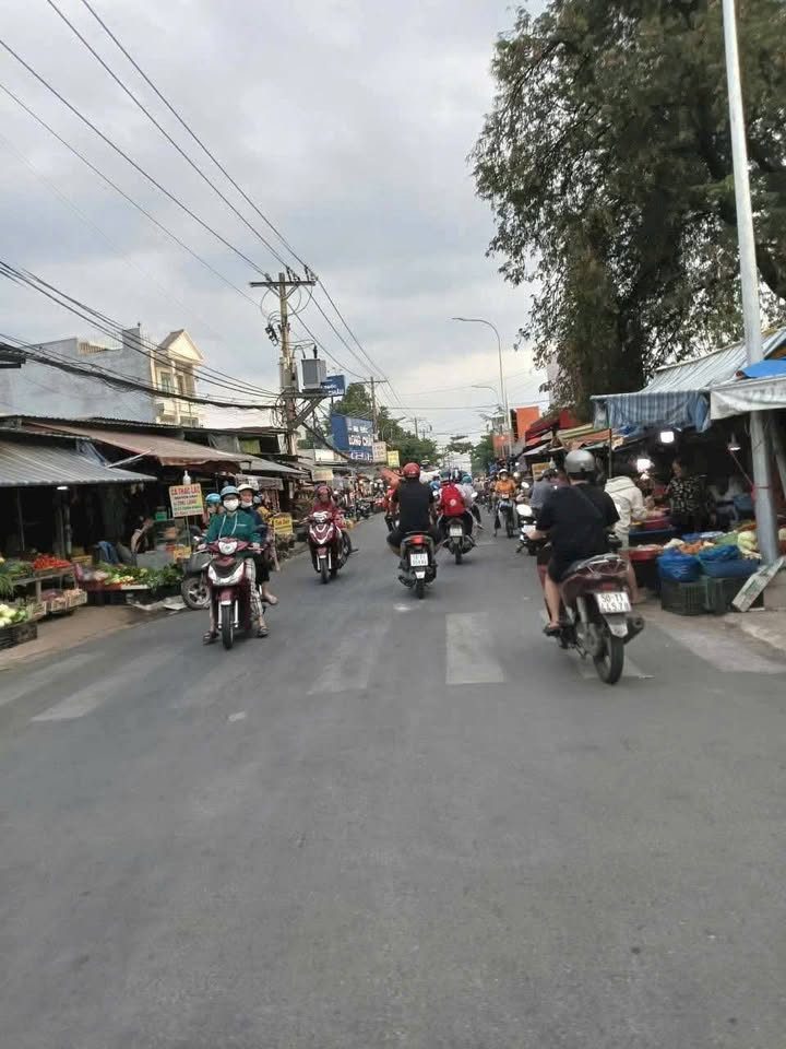 CHÍNH CHỦ NGỘP BANK NHƯỢNG LẠI LÔ ĐẤT 8X16 FULL THỔ OTO ĐÊN CHỖ - PHÁP LY SẠCH SANG TÊN NGAY