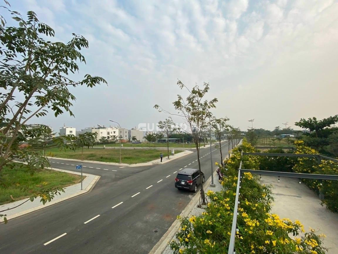 Xoay vốn bán gấp lô đất chính chủ đường Nguyễn Thị Định, P.Cát Lái, Q2, 70m2, 2.5 tỷ, 0976925470