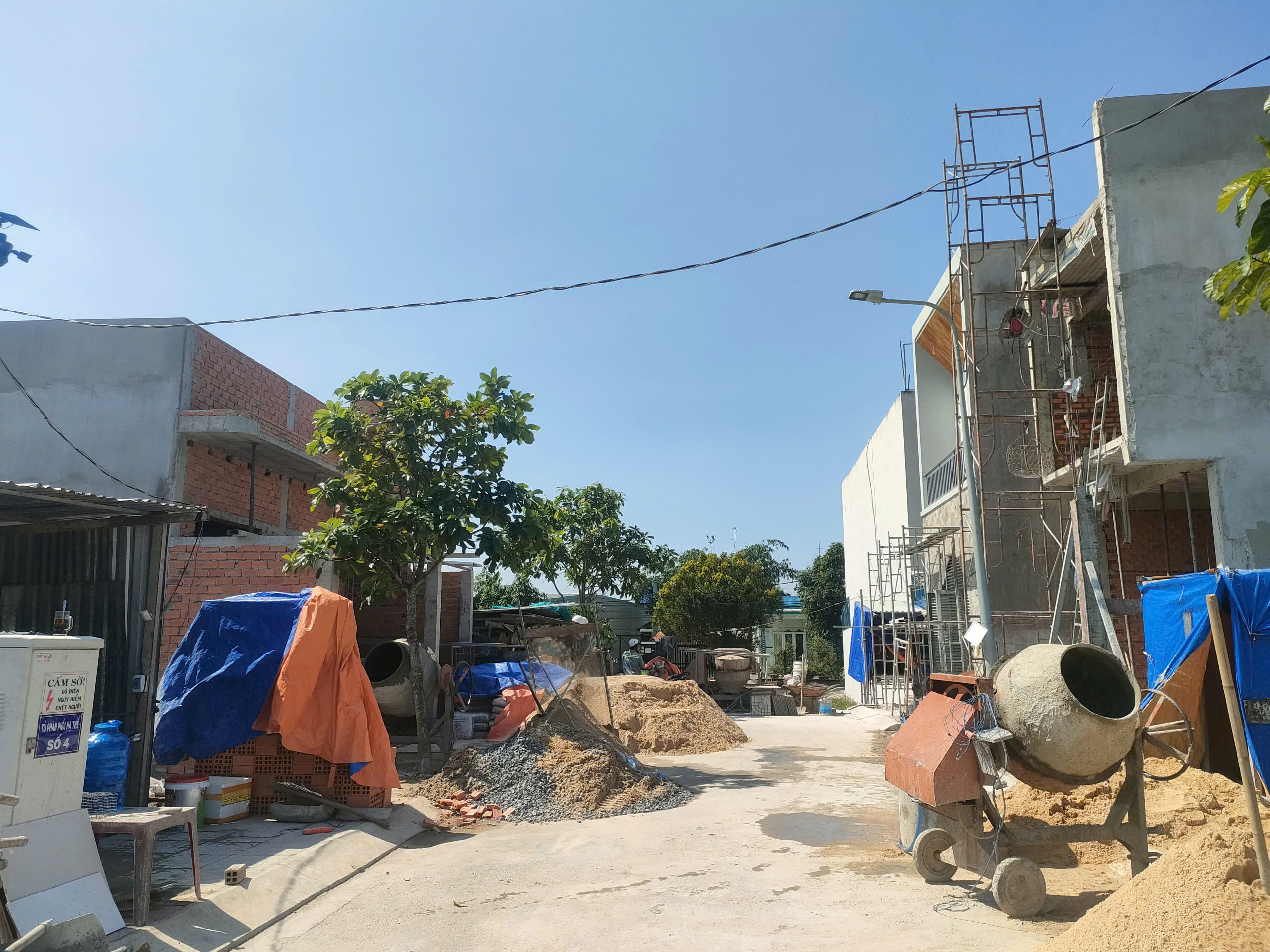 Đi nát Tân Phú Trung chưa tìm được vô đây xem đất em (ngang 6 dài 13) giá công khai 2 đúng