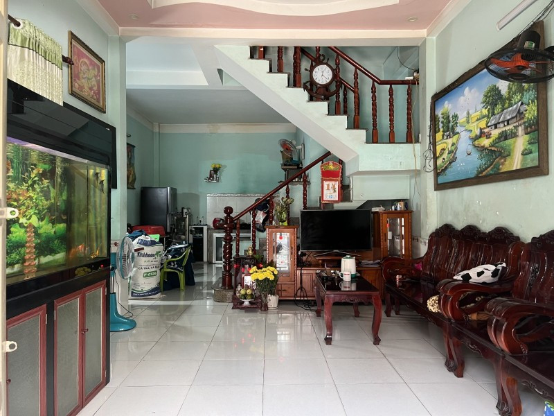 Bán nhà 1 Trệt 1 Lầu Dĩ An, đường 2 làn xe hơi, gần Ngã bốn Chiêu Liêu